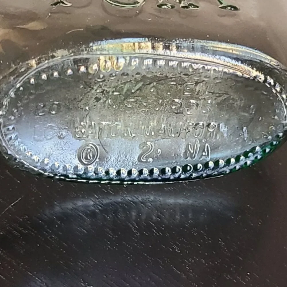 Vintage Almaden Vineyards Pony Green Glass Wine Bottle Embossed Grape Harvest 6o